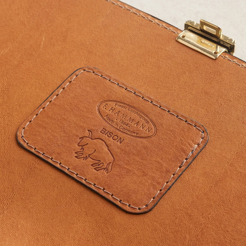 Hammann Underarm Document Case aus Stierleder Cognac