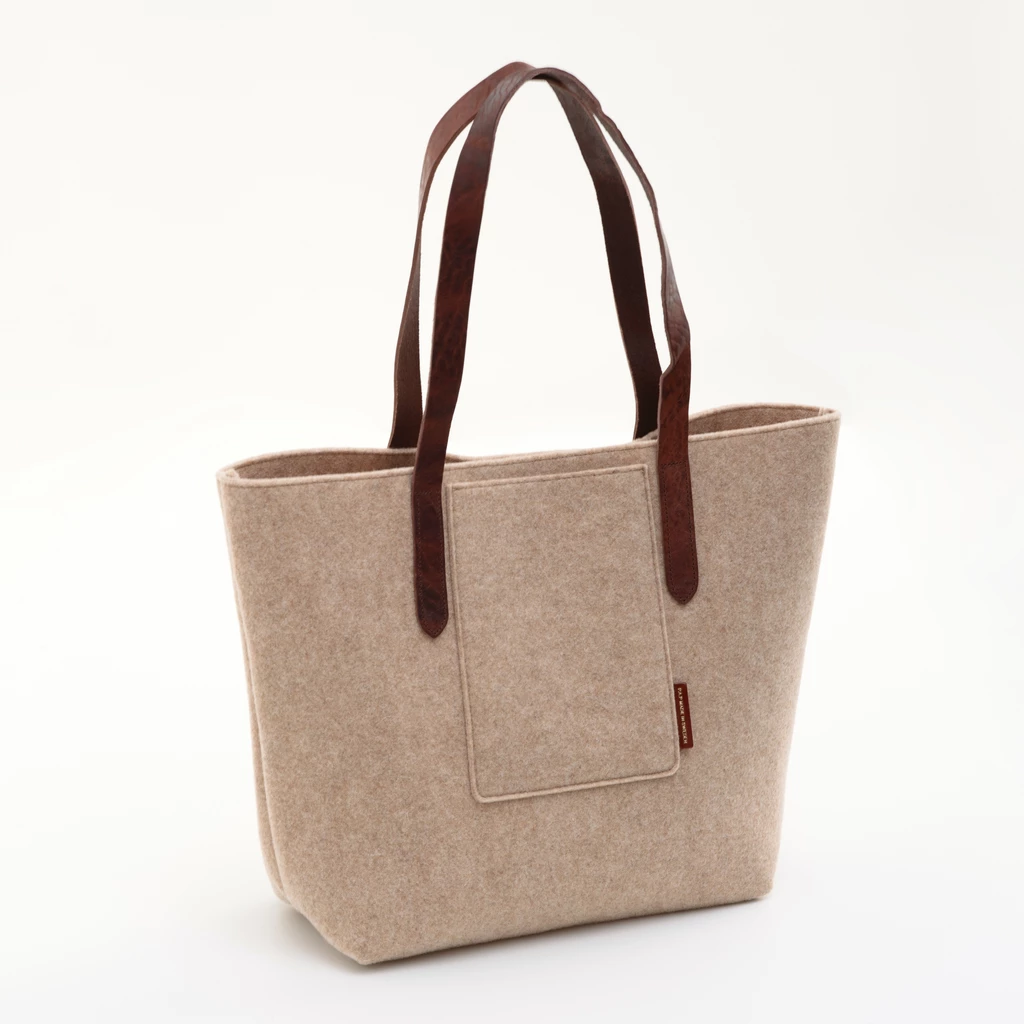 P.A.P. Sweden Handtasche aus Filz