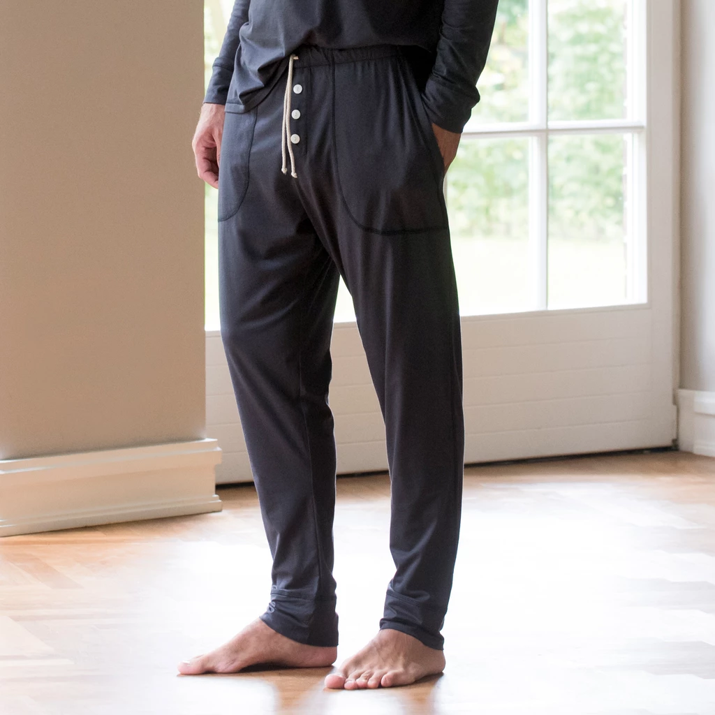 Sunday in Bed X Torquato Pyjamahose Christopher Black M