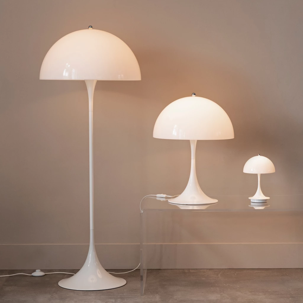 Louis Poulsen Stehlampe Panthella Acryl Opalweiß