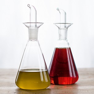 Flaschen für Essig und Öl aus Jenaer Glas